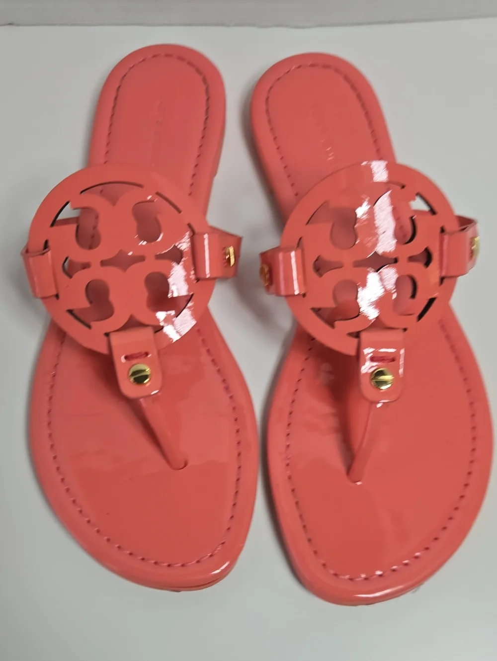 EUC Tory Burch Coral Patent Miller Logo Thong Sandals